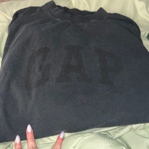 LIKE NEW, ONLY WORN ONCE. YZY GAP OVERSIZED SHORT SLEEVE SHIRT. GAP YZY BRAND.